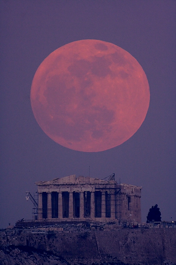 Wolf Moon and the Parthenon
